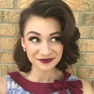 Meet your Posher, Elle